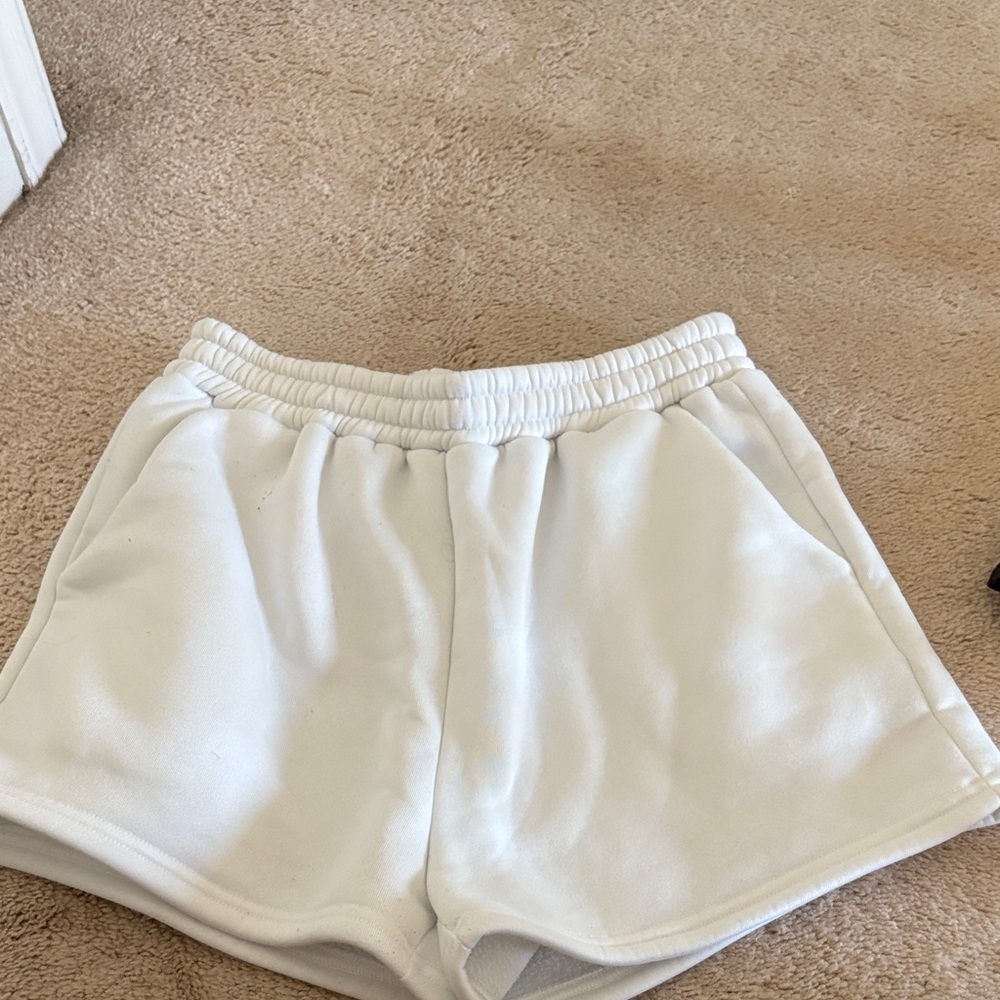 SHEIN Women's White sweatshorts